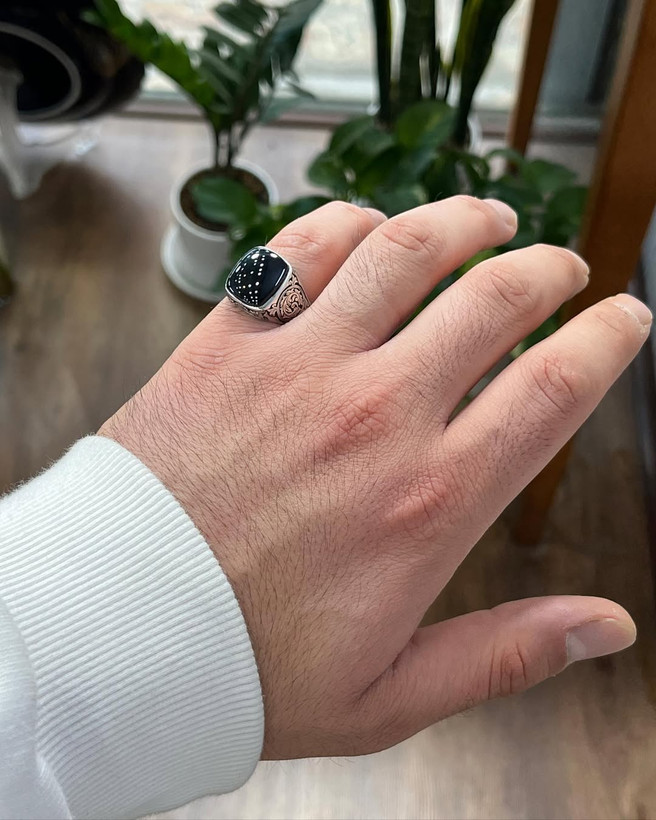 عقیق مشکی یمانی