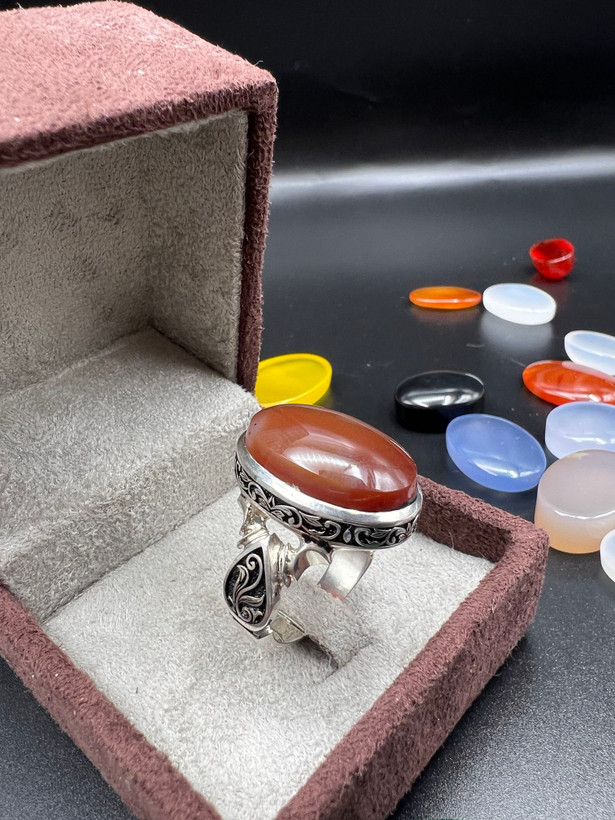 انگشتر عقیق سرخ