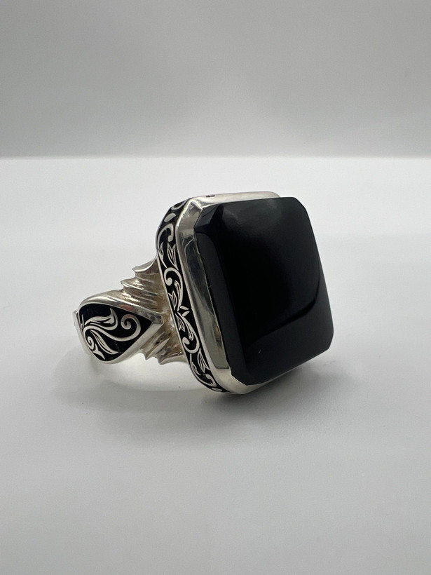 انگشتر عقیق جزع