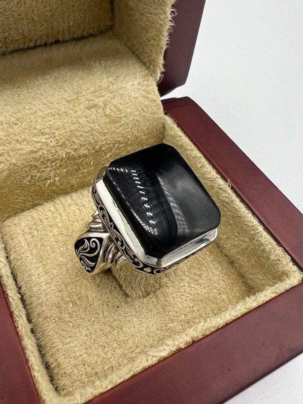 انگشتر عقیق جزع