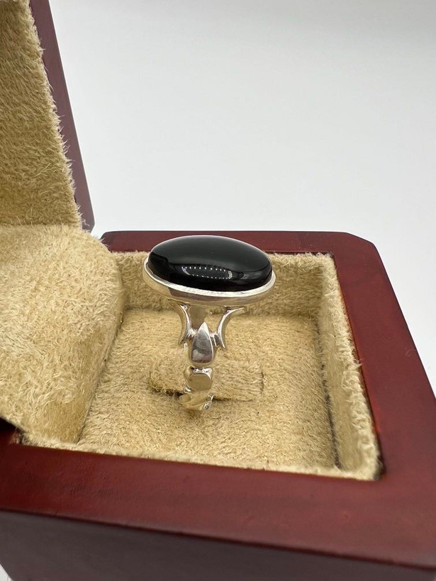 انگشتر عقیق جزع