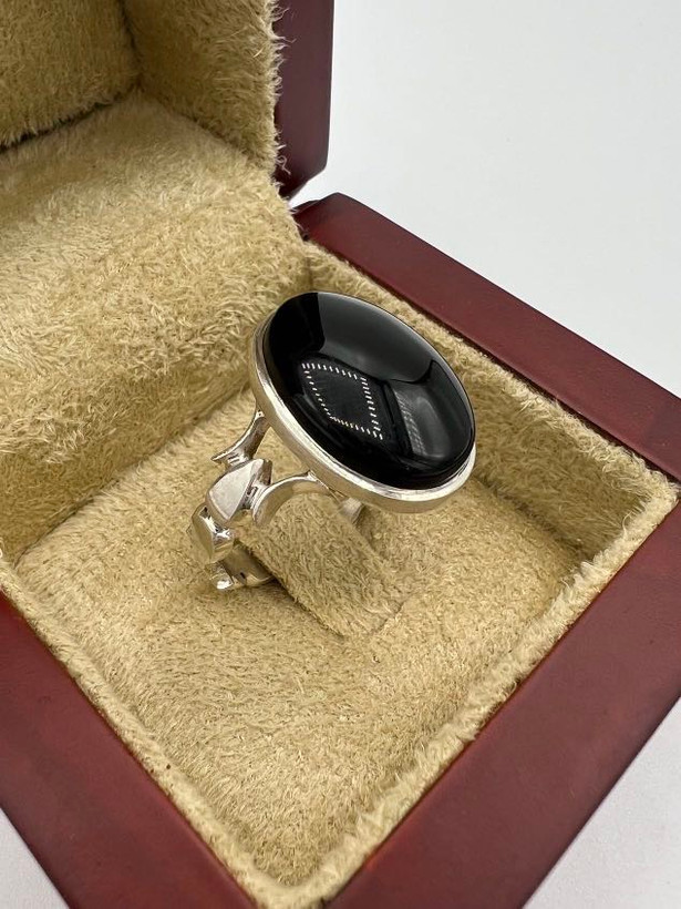 انگشتر عقیق جزع