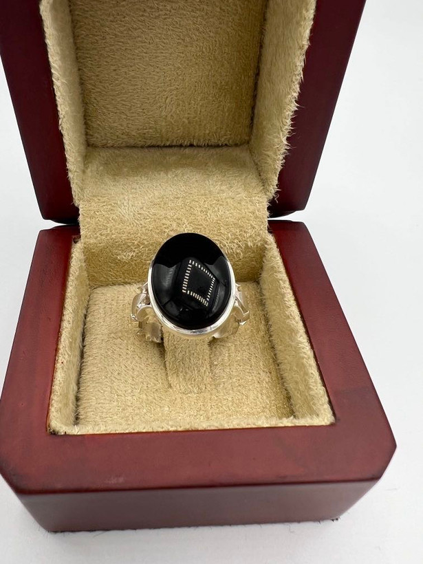 انگشتر عقیق جزع