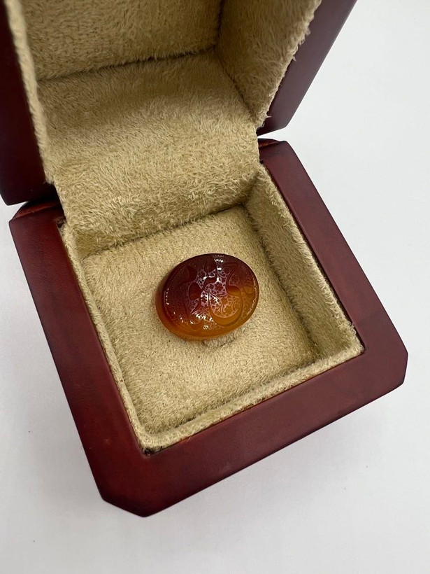 عقیق دورنگ خطی