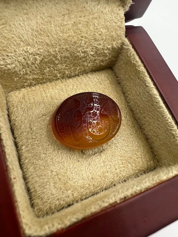 عقیق دورنگ خطی