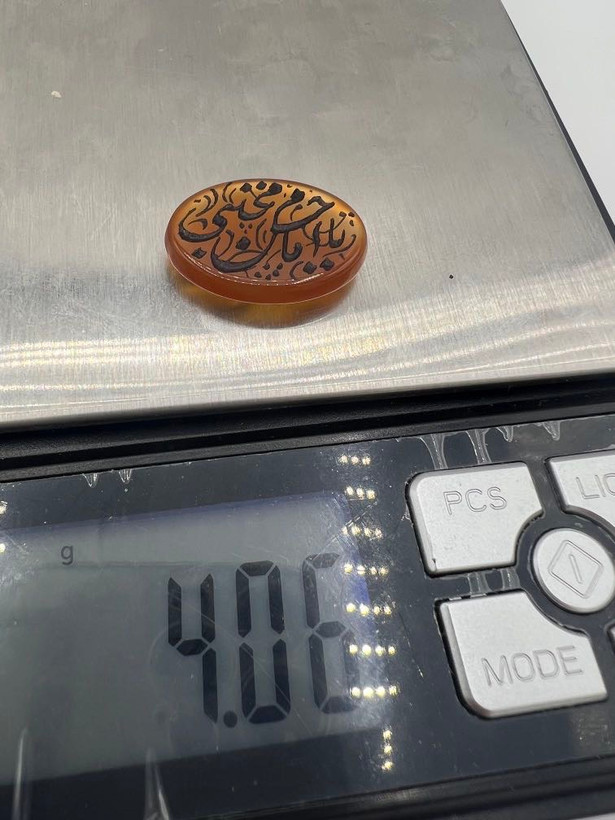 عقیق سرخ خطی