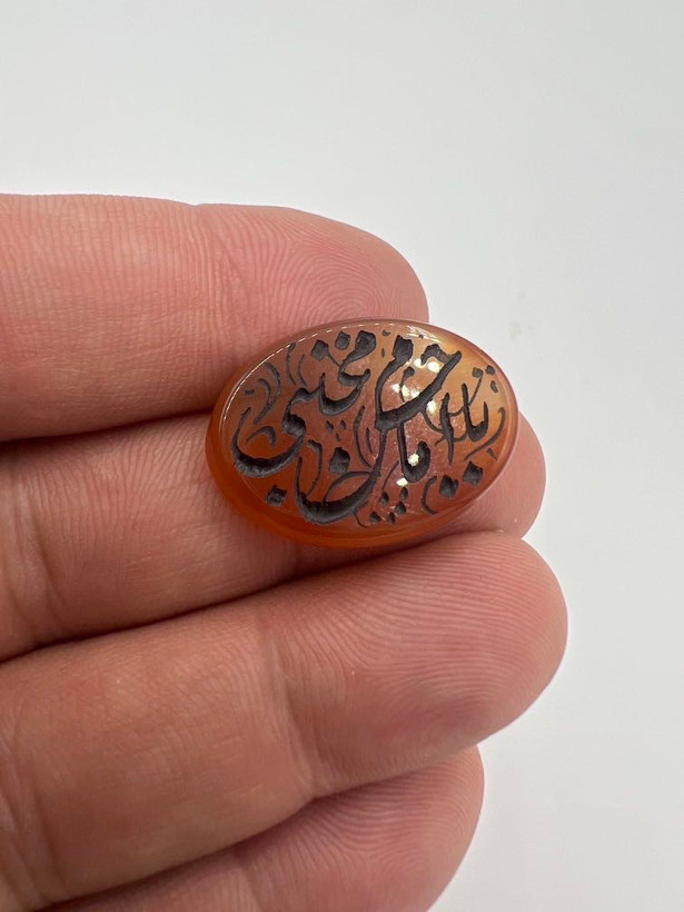 عقیق سرخ خطی