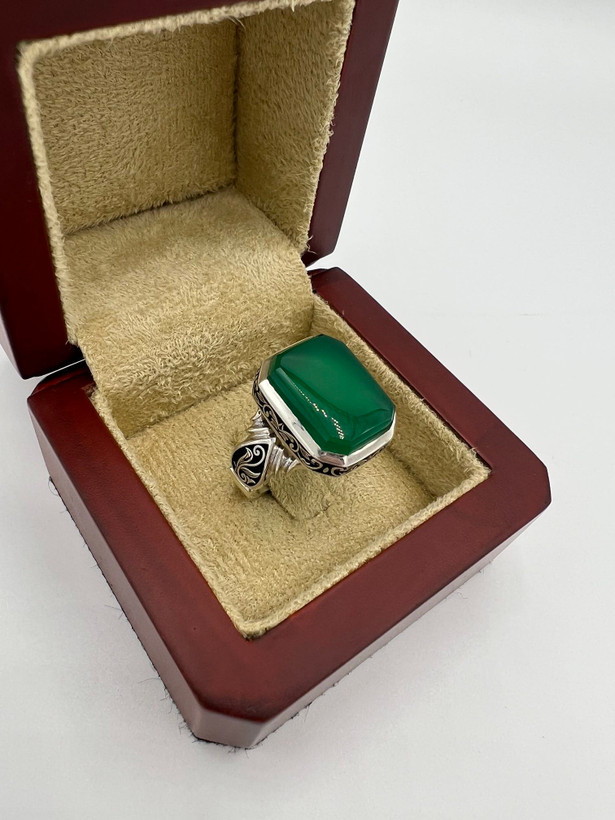 انگشتر عقیق سبز